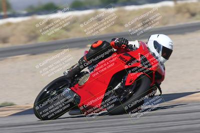 media/Oct-13-2025-Moto Forza (Mon) [[a66d839500]]/2-A Group/Session 3 (Turn 16)/